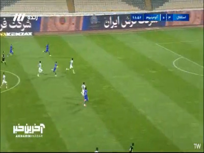 گلر و خط دفاع آلومینیوم مانع از به ثمر رسیدن گل چهارم استقلال شدند