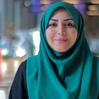 عکس جدید المیرا شریفی‌مقدم در یک مکان مذهبی