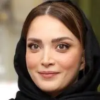 با زندگی و بیوگرافی بهنوش طباطبایی آشنا شوید