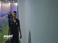 سید حسین حسینی کاپیتان استقلال : این پاسگل هم تقدیم به آقای میثاقی که انقدر بازی با پا دوست دارد