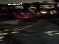 گودالی که در محل انفجار در اسکله شهید رجایی بندرعباس باز شده است
