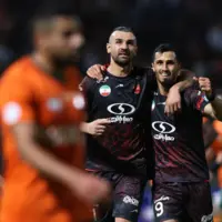 ۱۰ بازیکن باید از پرسپولیس جدا شوند