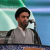 امام جمعه خمین: معلمان افسران فرهنگ‌سازی جامعه هستند