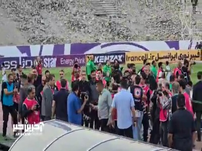 خوش و بش کادرفنی استقلال و آلومینیوم پیش از دیدار این دو تیم