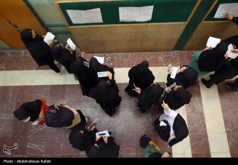 عکس/ کنکور سراسری سال ۱۴۰۴ در همدان