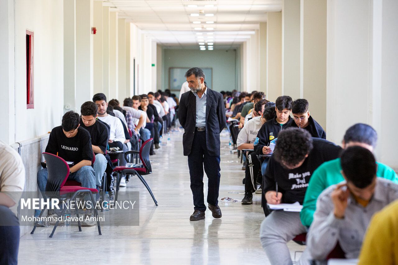عکس/ نوبت دوم کنکور سراسری ۱۴۰۴ در قزوین