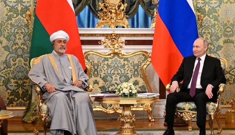 فرهیختگان: پوتین با پیشنهاد سلطان عمان مبنی بر انتقال ذخایر هسته‌ای ایران به روسیه مخالفت کرد