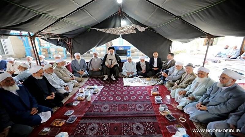 دیدار و تسلیت نماینده ولی فقیه در گلستان با خانواده مرحوم آخوند خوجملی