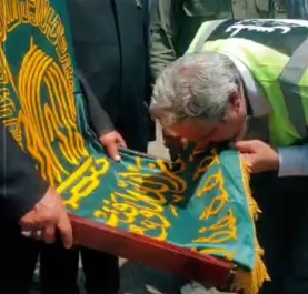 حضور خادمان امام رضا(علیه‌السلام) در محل حادثه انفجار بندر شهید رجایی