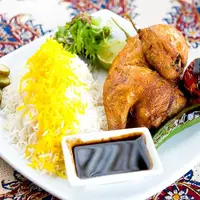اکبرجوجه اصل، باید این‌جوری باشه؛ پوستش طلایی و مغزش نرم و آبدار