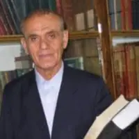 مردی که زبان فارسی را به سرهنگ بودن ترجیح داد