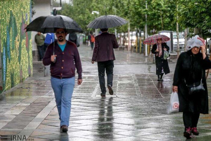 بارشهای رگباری و رعدوبرق در همدان ادامه دارد