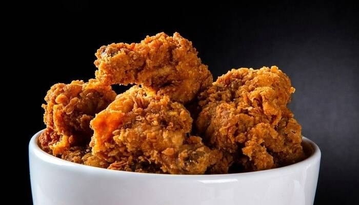 اگه رژیم داری این مرغ سوخاری بدون روغن انتخاب درستیه!