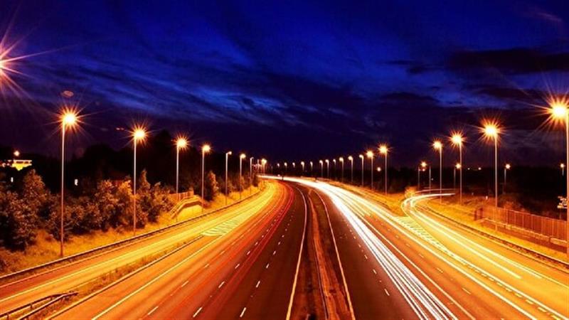 اجرای طرح روشنایی ۳ کیلومتری در محور سامان به تیران