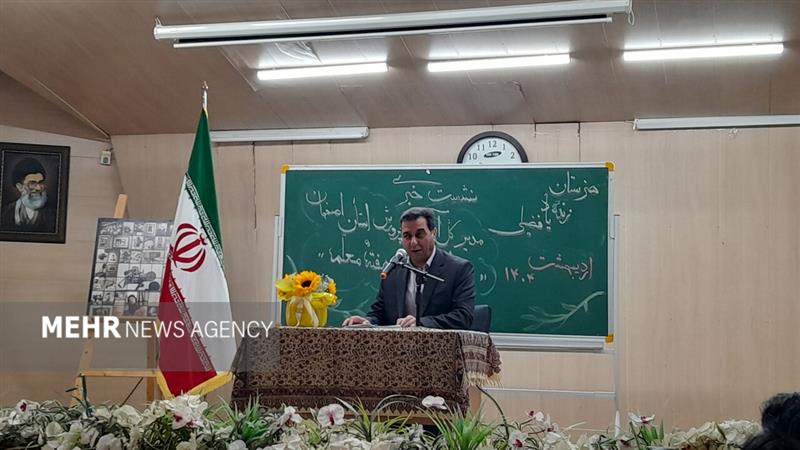 وجود ۶۲ هزار دانش اتباع در اصفهان؛ مصرف مخدر در مدارس تکذیب میشود