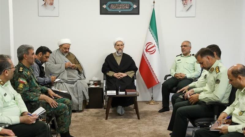 امام جمعه قزوین: کار پلیس ترکیبی از اقتدار و مهربانی است
