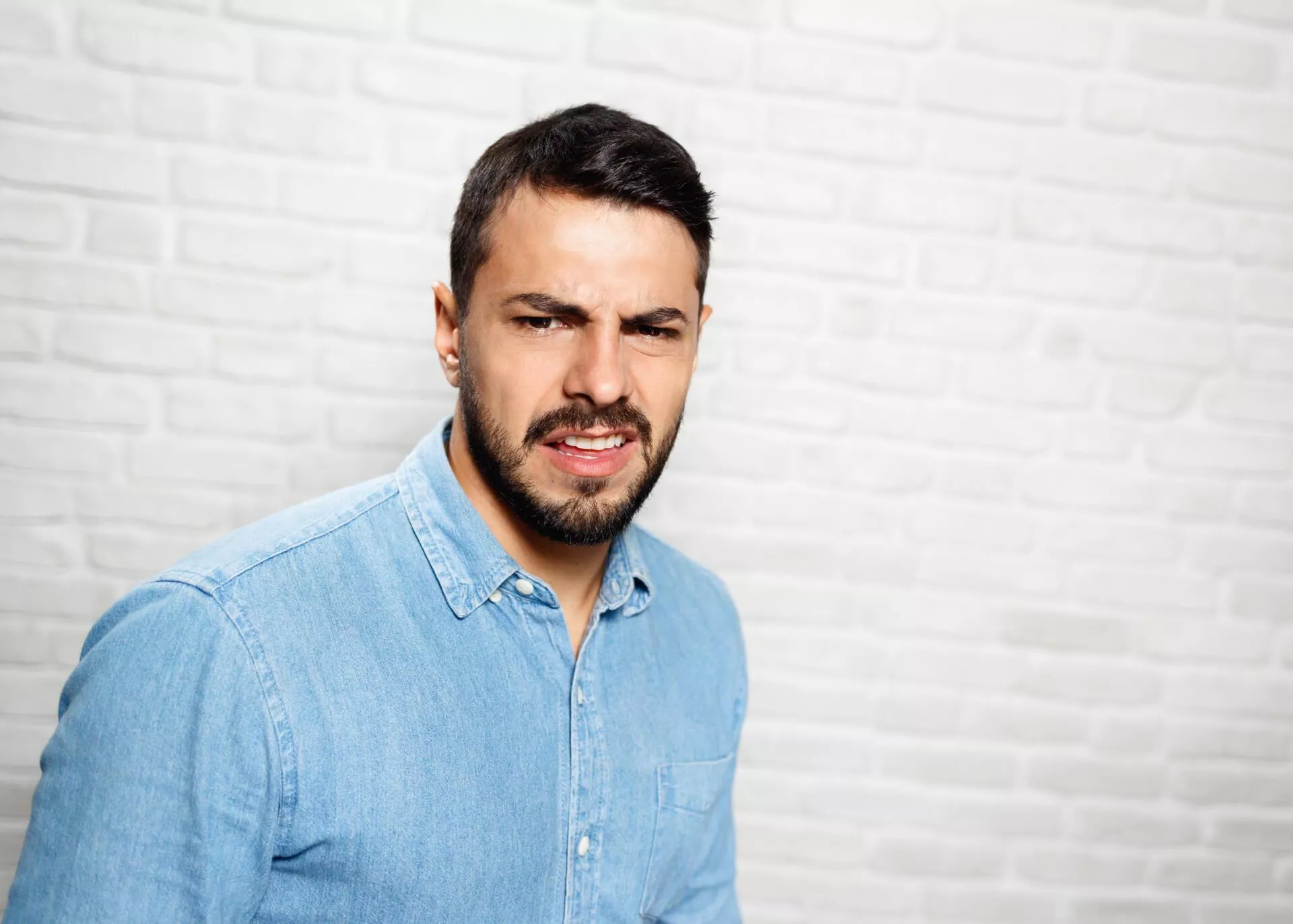آقایون محترم واقعا چرا اینقدر بی دقتید؟