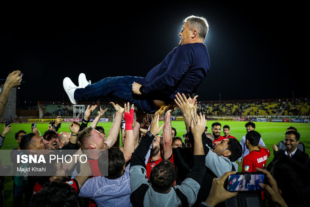 عکس/ تصاویر «منتخب هفته»؛ از انفجار در اسکله بندر شهید رجایی تا قهرمانی تراکتور