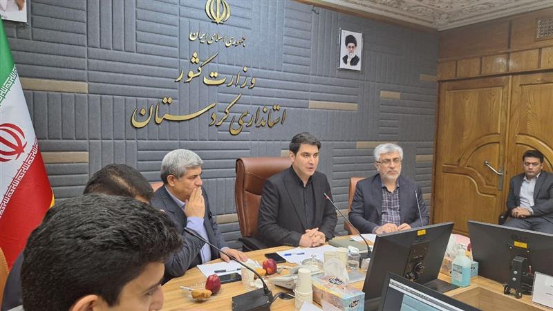 استاندار کردستان: فرمانداران زیرساخت اجرای قانون مبادلات مرزی را فراهم کنند