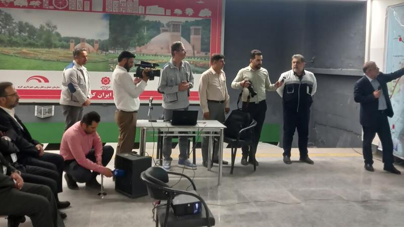 بازدید رئیس سازمان بازرسی کشور از قطار شهری کرج