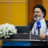 امام خمینی احیاگر بعد سیاسی ـ اجتماعی حج در جهان اسلام بود