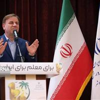 استاندار بوشهر: مشارکت بانوان در فرآیند توسعه ، رشد جامعه را شتاب می بخشد