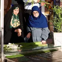 حضور سخنگوی دولت بر سر  مزار شهید حاج قاسم سلیمانی