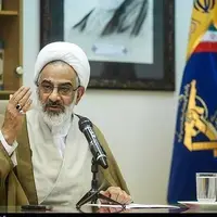 نماینده ولی فقیه در سپاه: تغییر فرمانده کل سپاه کذب و دروغ پردازی است