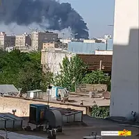 عکس/ آتش سوزی یک کارخانه موتورسیکلت در مشهد 