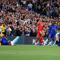 قهرمانی مدافعان لیورپول را سر به هوا کرده است! 