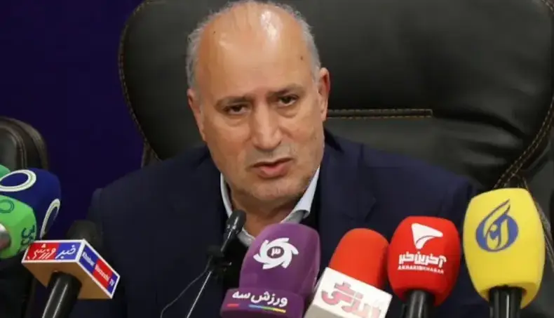 تاج: باید ویایآر را به خود باشگاهها بسپاریم