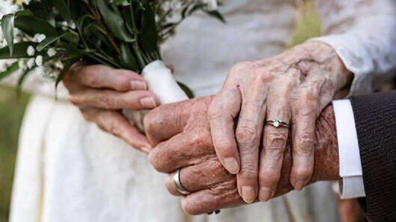 ثبت بیش از ۳۲ هزار ازدواج برای افراد بالای ۵۰ سال