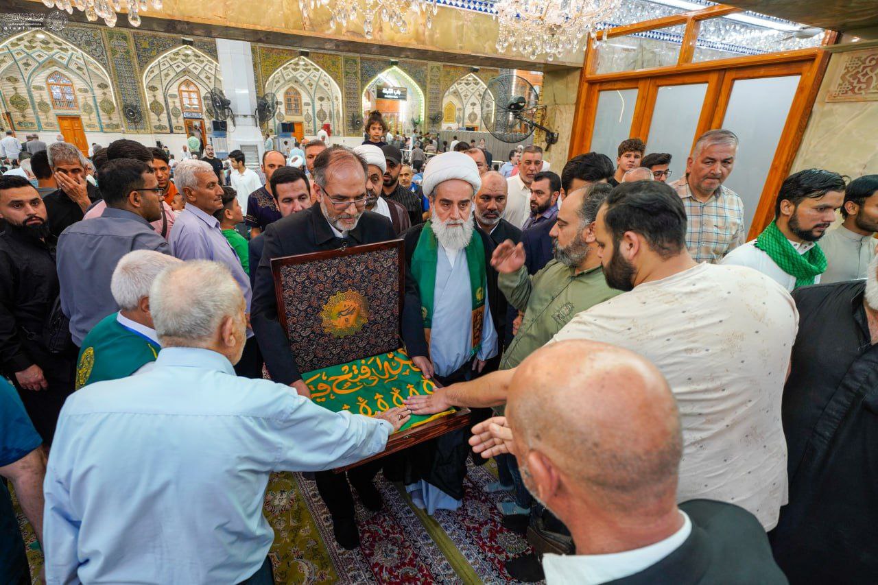 پرچم حرم امام رضا علیه‌السلام مهمان آستان مقدس علوی شد 