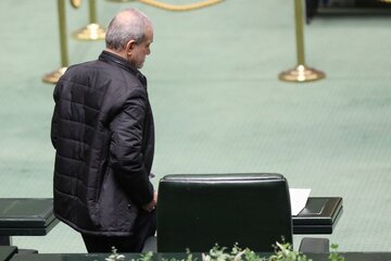 فعال اصلاحطلب: پزشکیان خودش کابینه را ترمیم کند تا مجلس غافلگیر شود