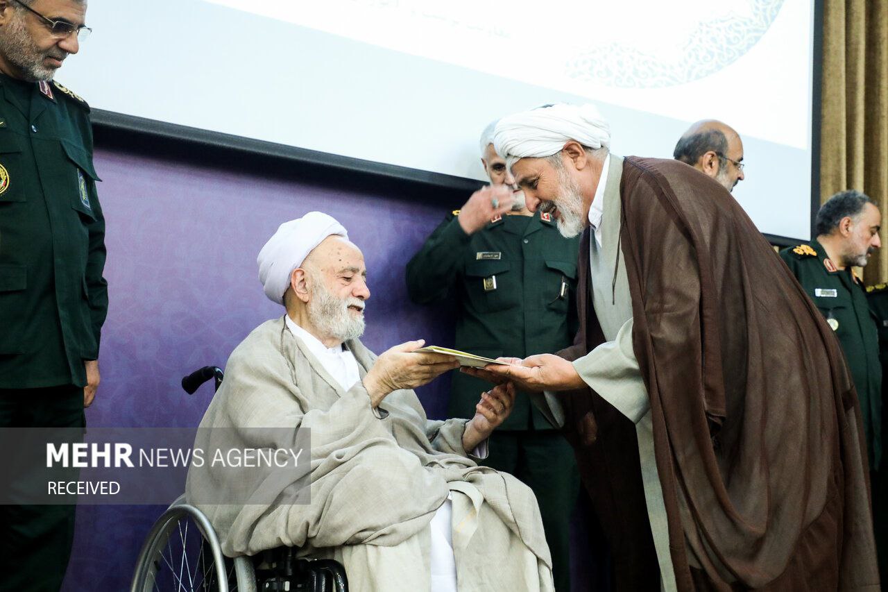 عکس/ تجلیل و تکریم استادان و مربیان سپاه