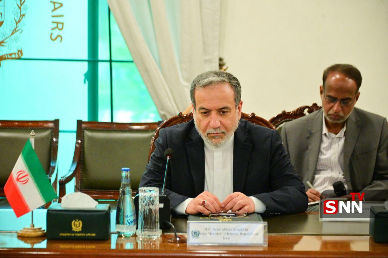 عکس/ دیدار و گفتگوی رسمی عراقچی با معاون نخست وزیر و وزیر امور خارجه پاکستان در اسلام آباد