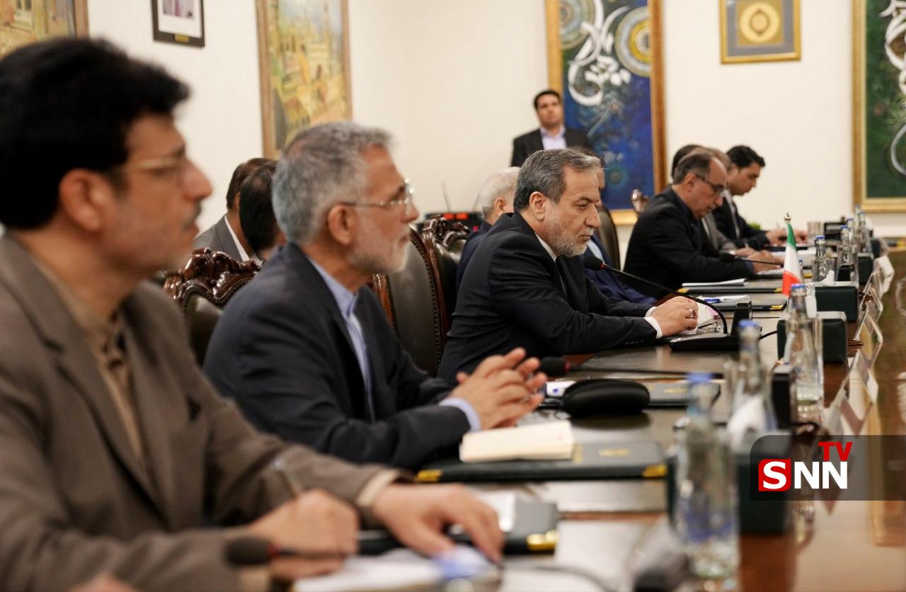 عکس/ دیدار و گفتگوی رسمی عراقچی با معاون نخست وزیر و وزیر امور خارجه پاکستان در اسلام آباد