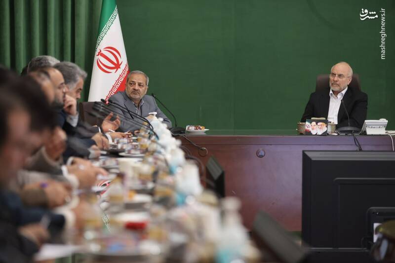 دیدار قالیباف با جمعی از معلمان نمونه کشوری