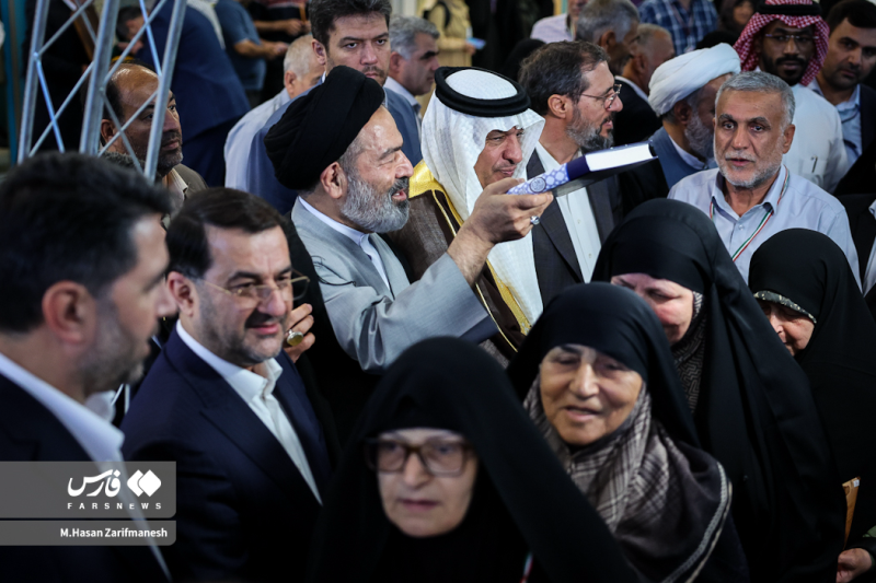 عکس/ بدرقه اولین گروه حجاج