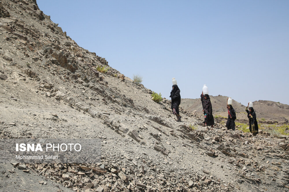 در حاشیه؛ عباسآباد، روستایی در سایهٔ توسعه