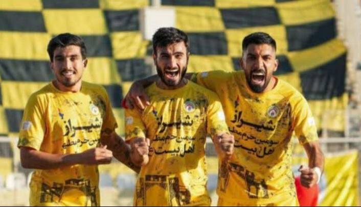 «فجر سپاسی» لیگ برتری شد
