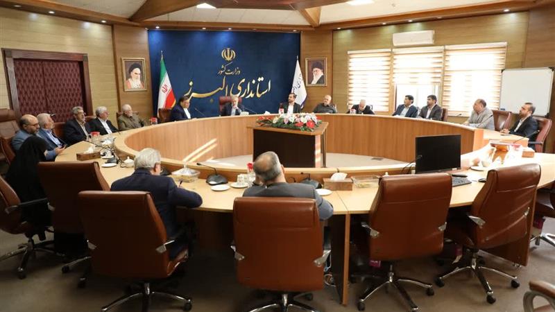 مداحان پرچمداران معرفت، اخلاق و بصیرت در جامعه هستند