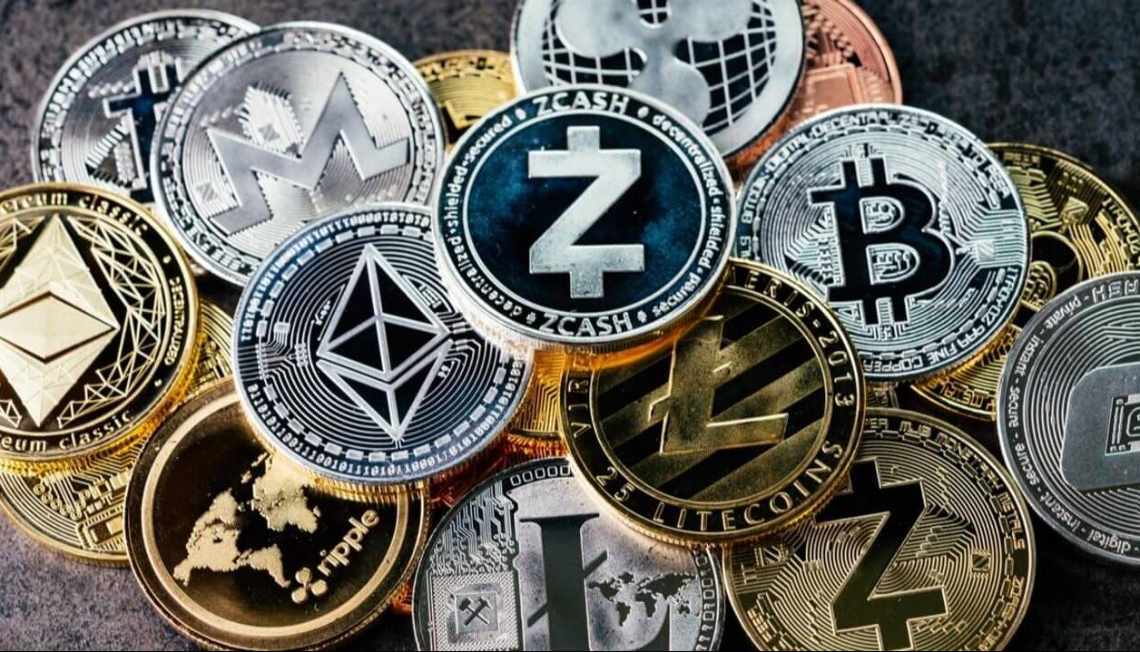 هشدار وزیر ارتباطات از شکلگیری بازار زیرزمینی رمزارزها