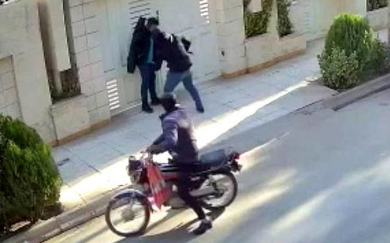 سرمقاله خراسان/ آن روی دیوار را هم کاهگل کنید