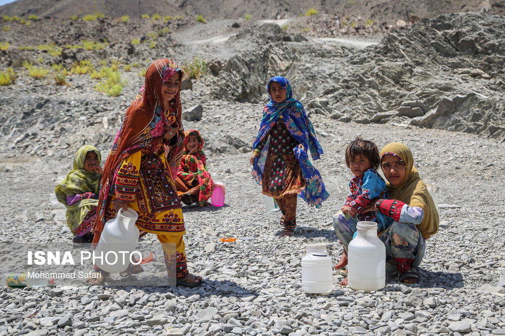 در حاشیه؛ عباسآباد، روستایی در سایهٔ توسعه