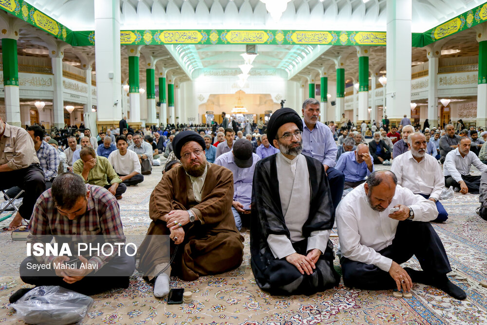 مراسم یادبود جانباختگان بندر شهید رجایی در حرم حضرت معصومه(س)