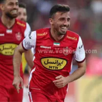 هافبک پرماجرای پرسپولیس به دنبال پیشنهاد اماراتی!
