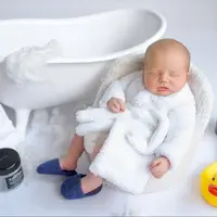 روش صحیح حمام کردن نوزاد
