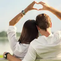 ۹ عامل کلیدیِ کشش عاشقانه در رابطه