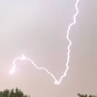 تصویری دیدنی از رعدوبرق در تکاب